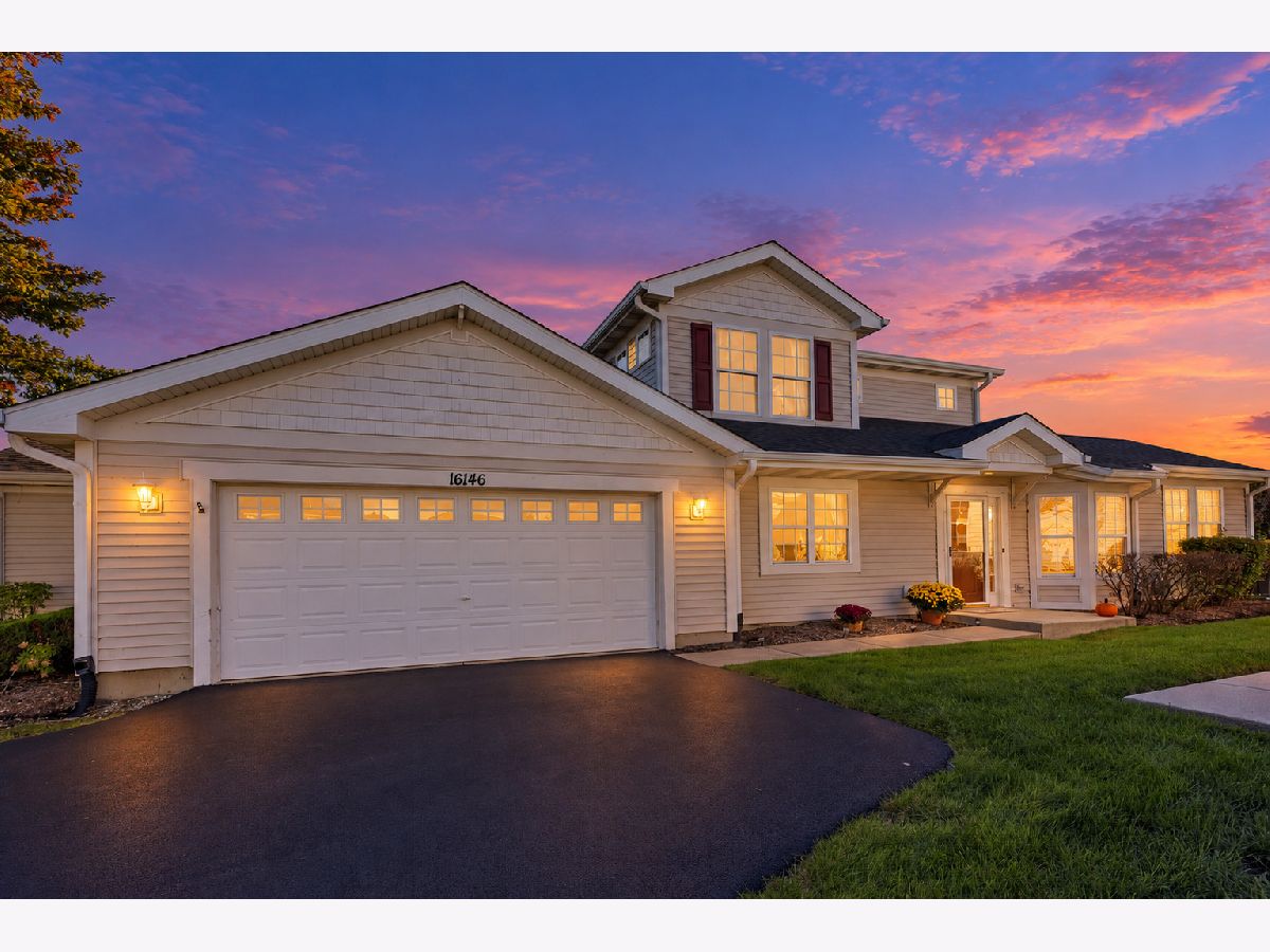 Townhomes & Homes For Sale Remington Lakes Crest Hill Illinois, 16146 Huron Street