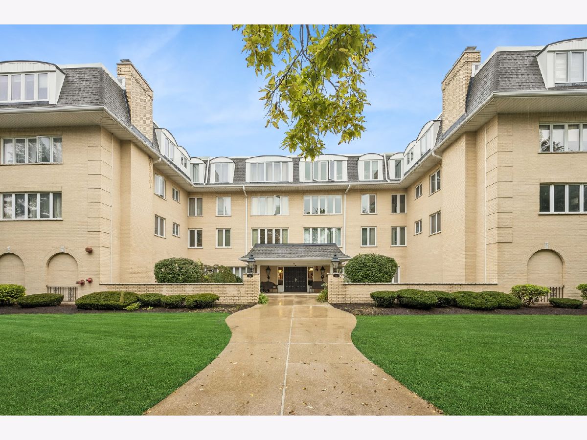  For Sale La Grange Illinois, 75 6th Avenue