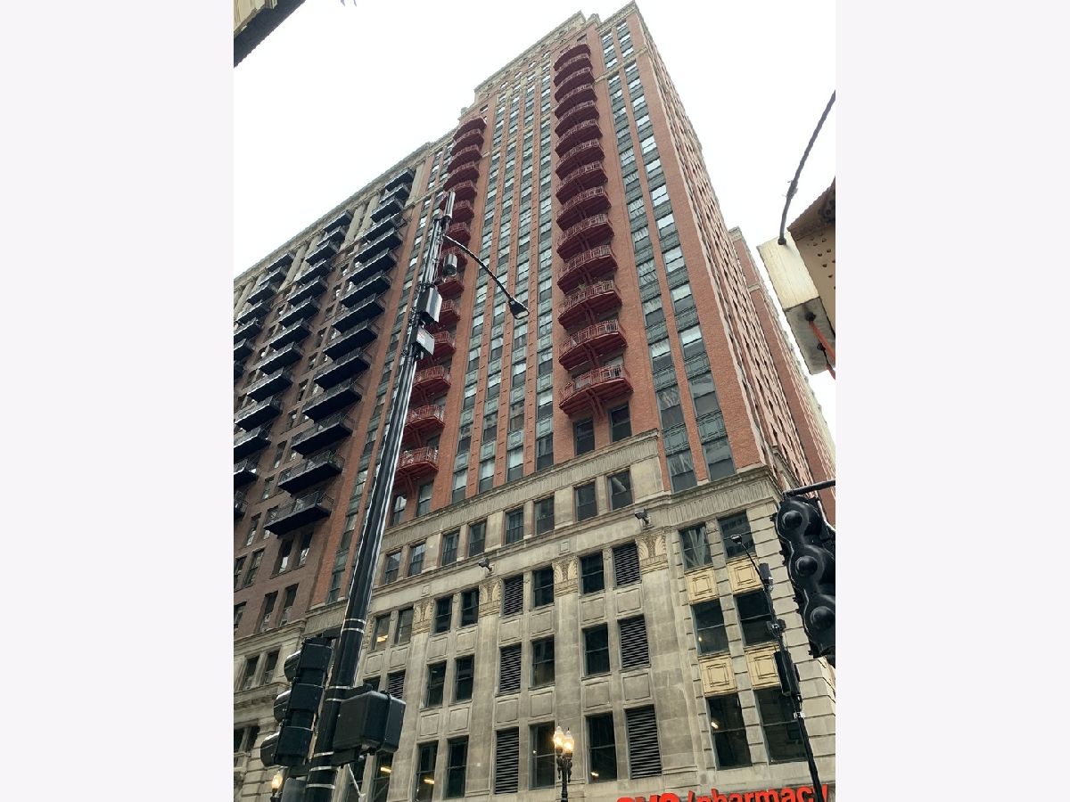  For Sale Chicago Illinois, 208 Washington Street