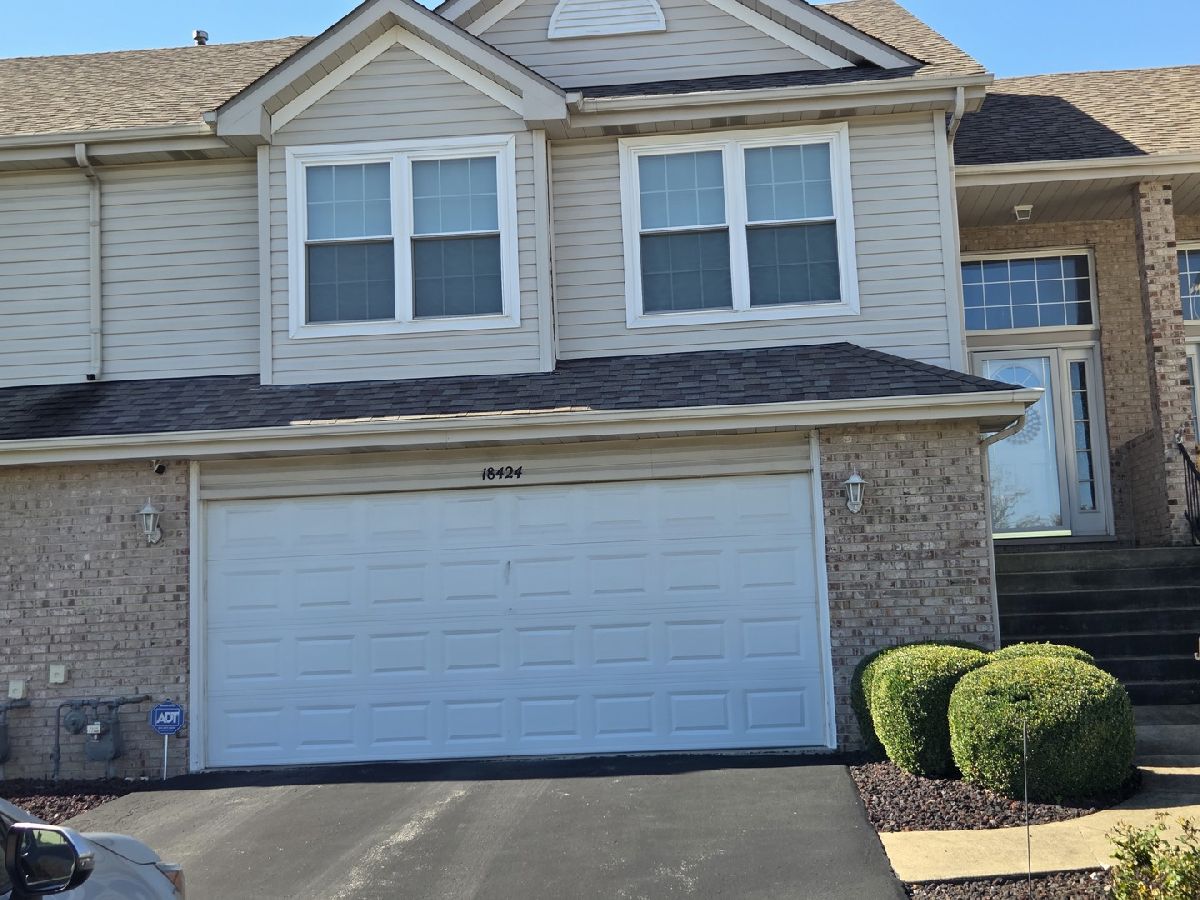 Townhomes & Condos For Sale Millenium Lakes Tinley Park Illinois, 18424 Millennium Drive