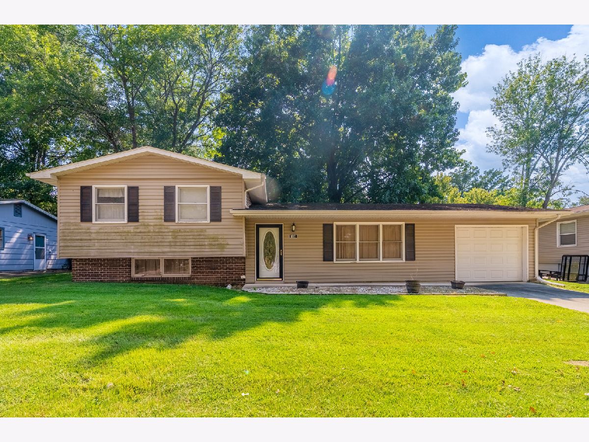 For Sale Carbondale Illinois, 1815 Freeman Street
