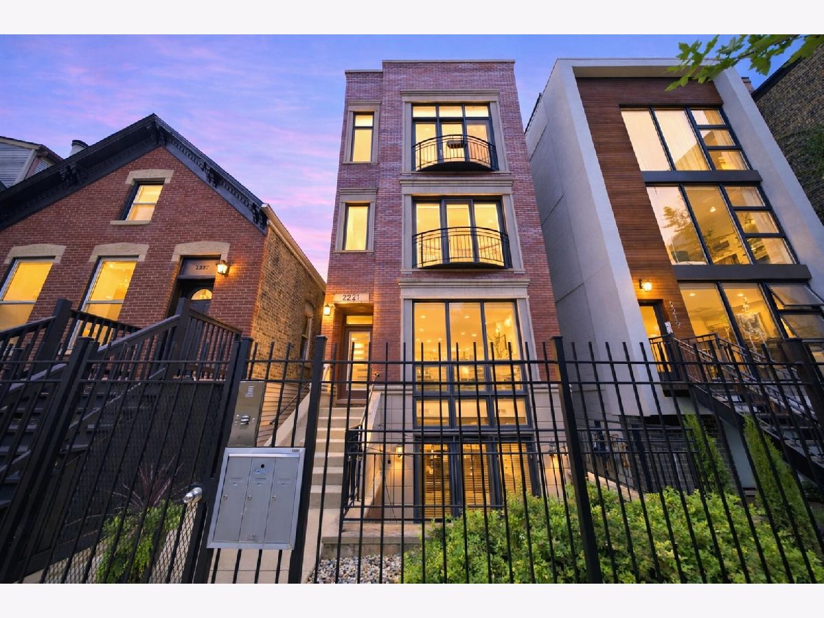 Condos & Townhomes & Homes For Sale Bucktown Chicago Illinois, 2221 Hoyne Avenue