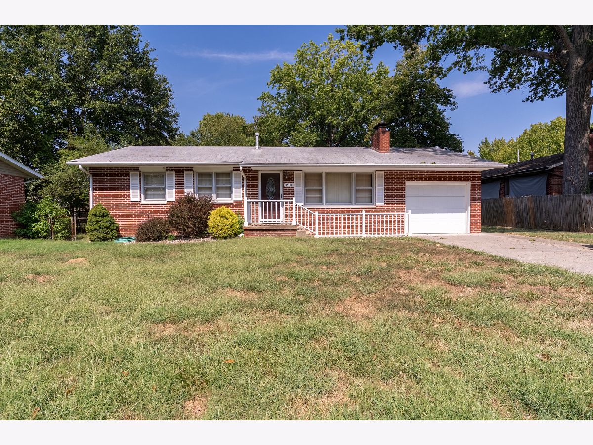  For Sale Carbondale Illinois, 1504 Walnut Street