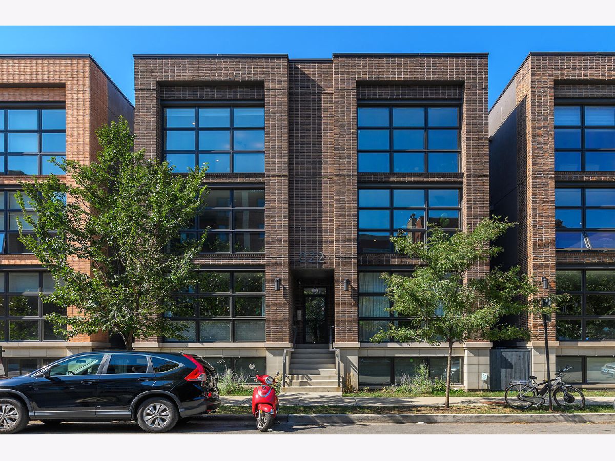  Rented Chicago Illinois, 822 Marshfield