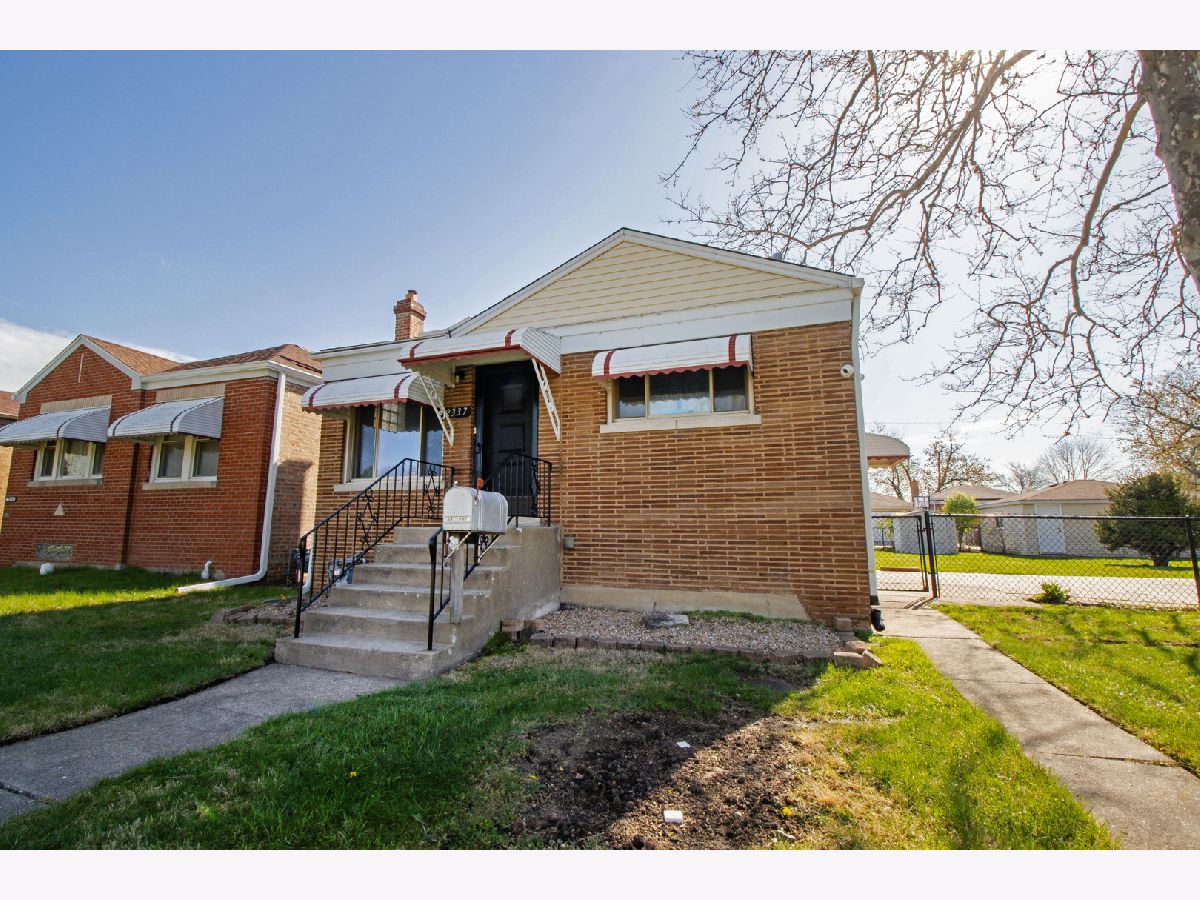  For Sale North Riverside Illinois, 2337 Park Avenue