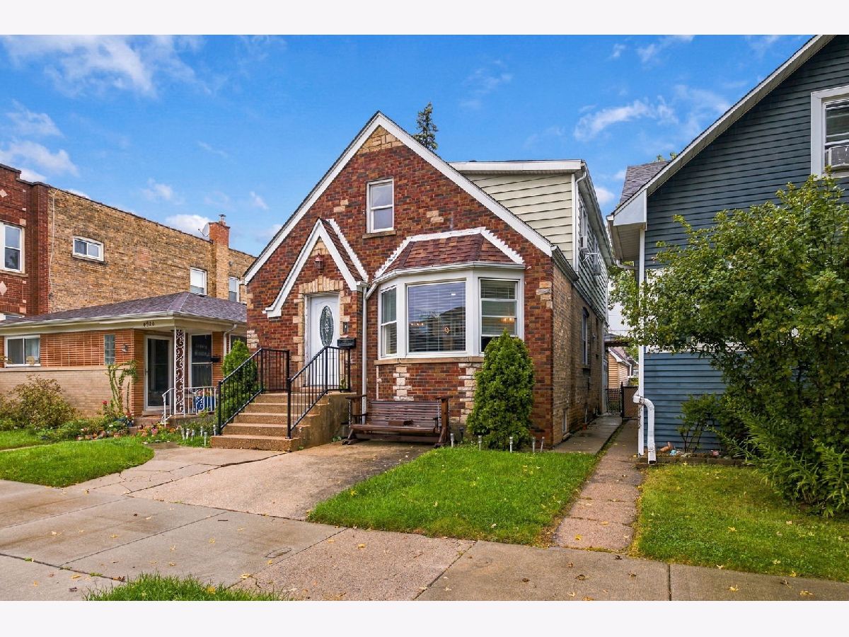  For Sale Chicago Illinois, 4918 Winnemac Avenue