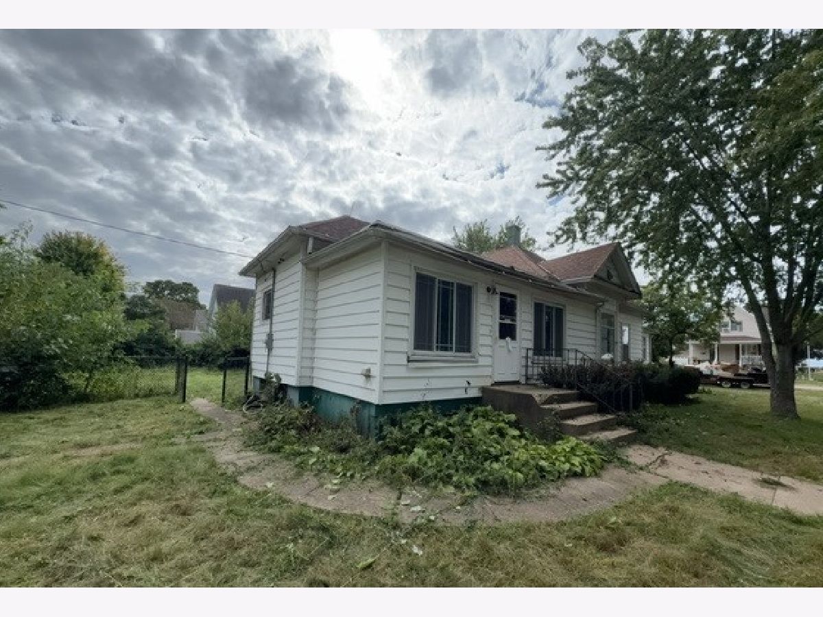  For Sale Ladd Illinois, 103 Chicago Avenue