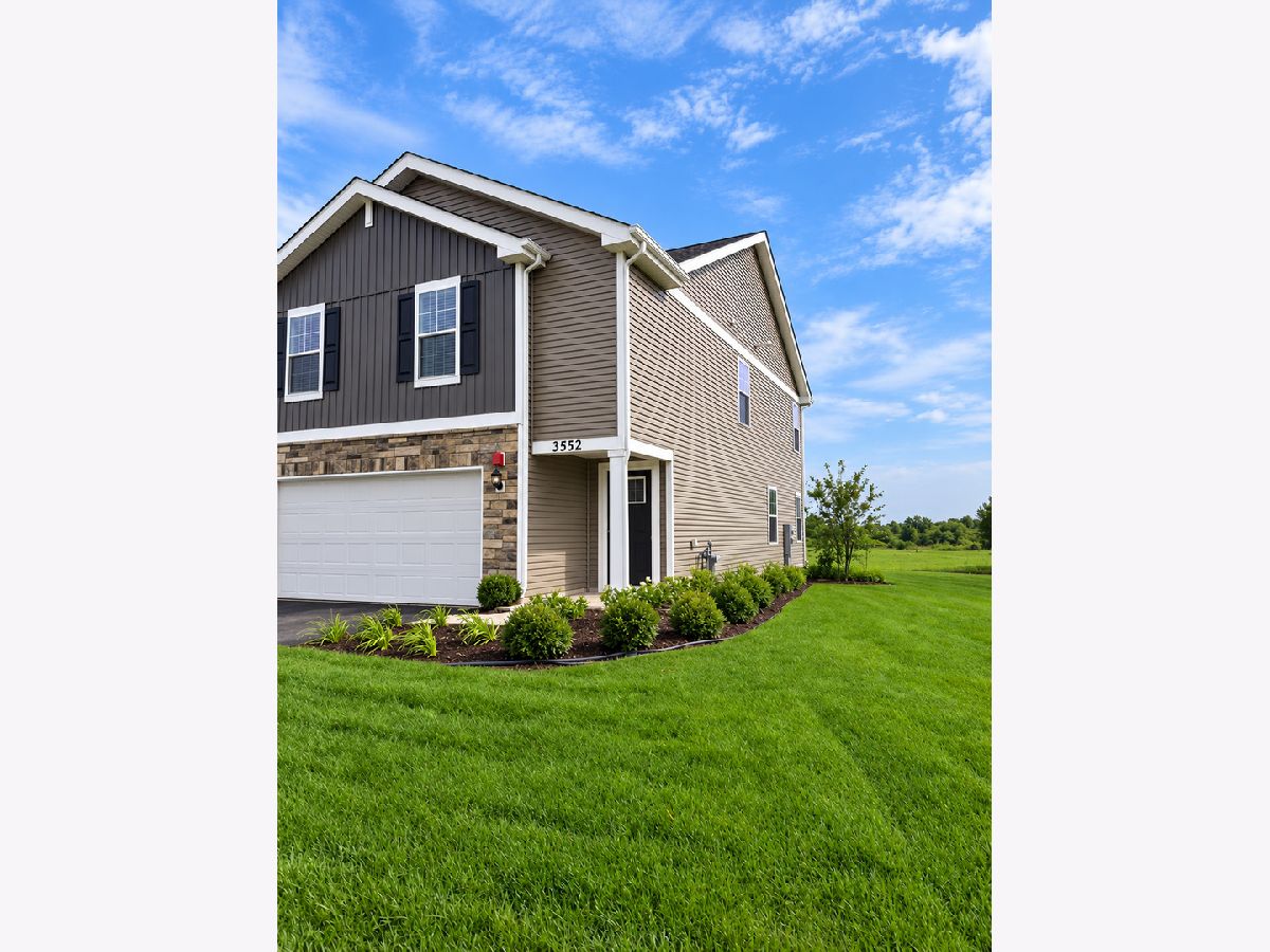  For Rent Yorkville Illinois, 3552 Richardson