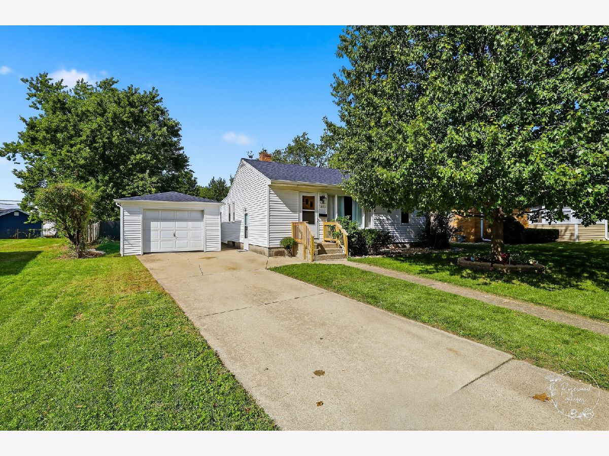  For Sale Bradley Illinois, 1051 Cook Boulevard