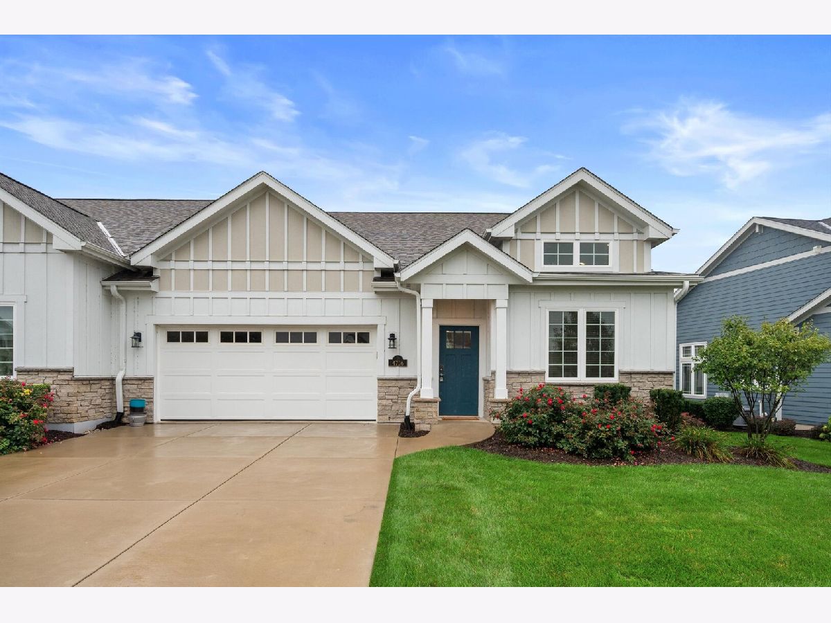  For Sale Pleasant Prairie Wisconsin, 4696 Cottage Lane