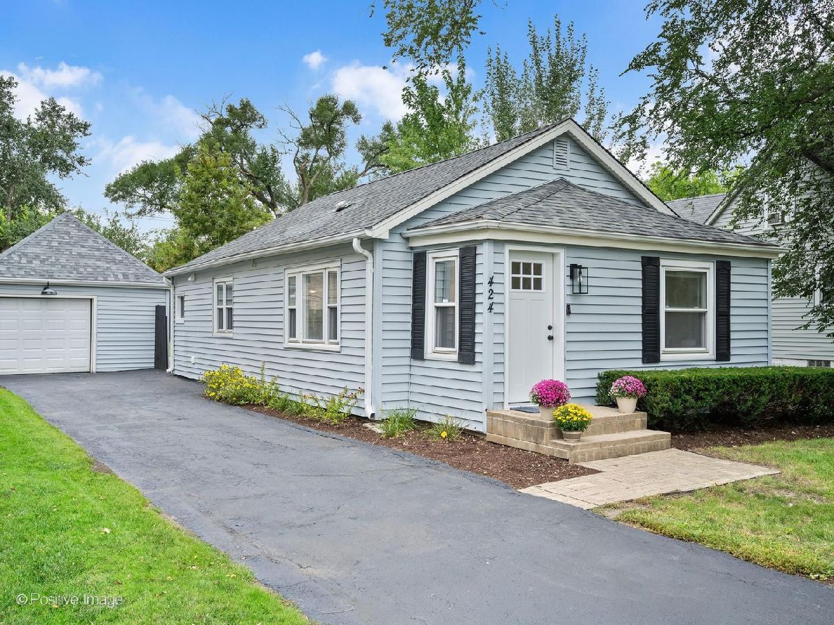  For Sale Wood Dale Illinois, 424 Central Avenue