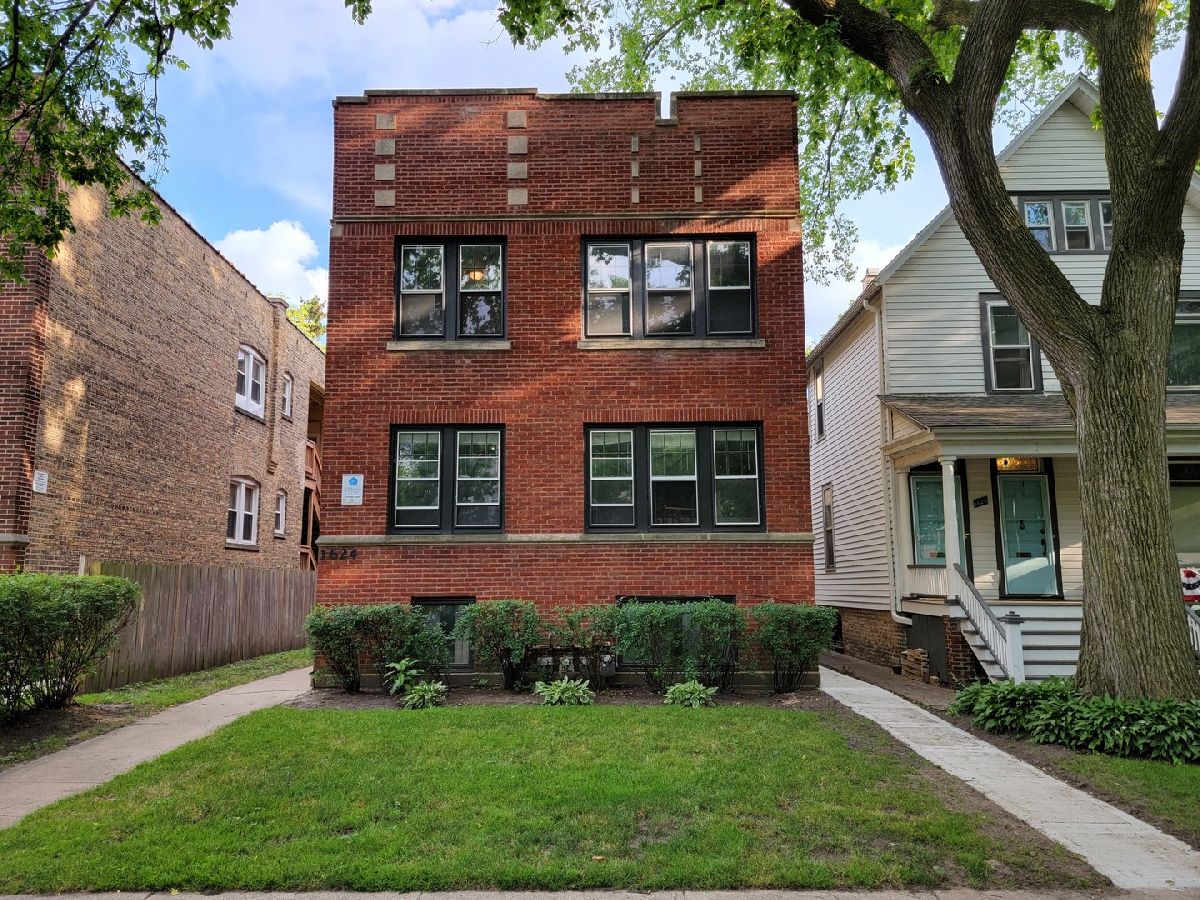  For Rent Evanston Illinois, 1624 Washington
