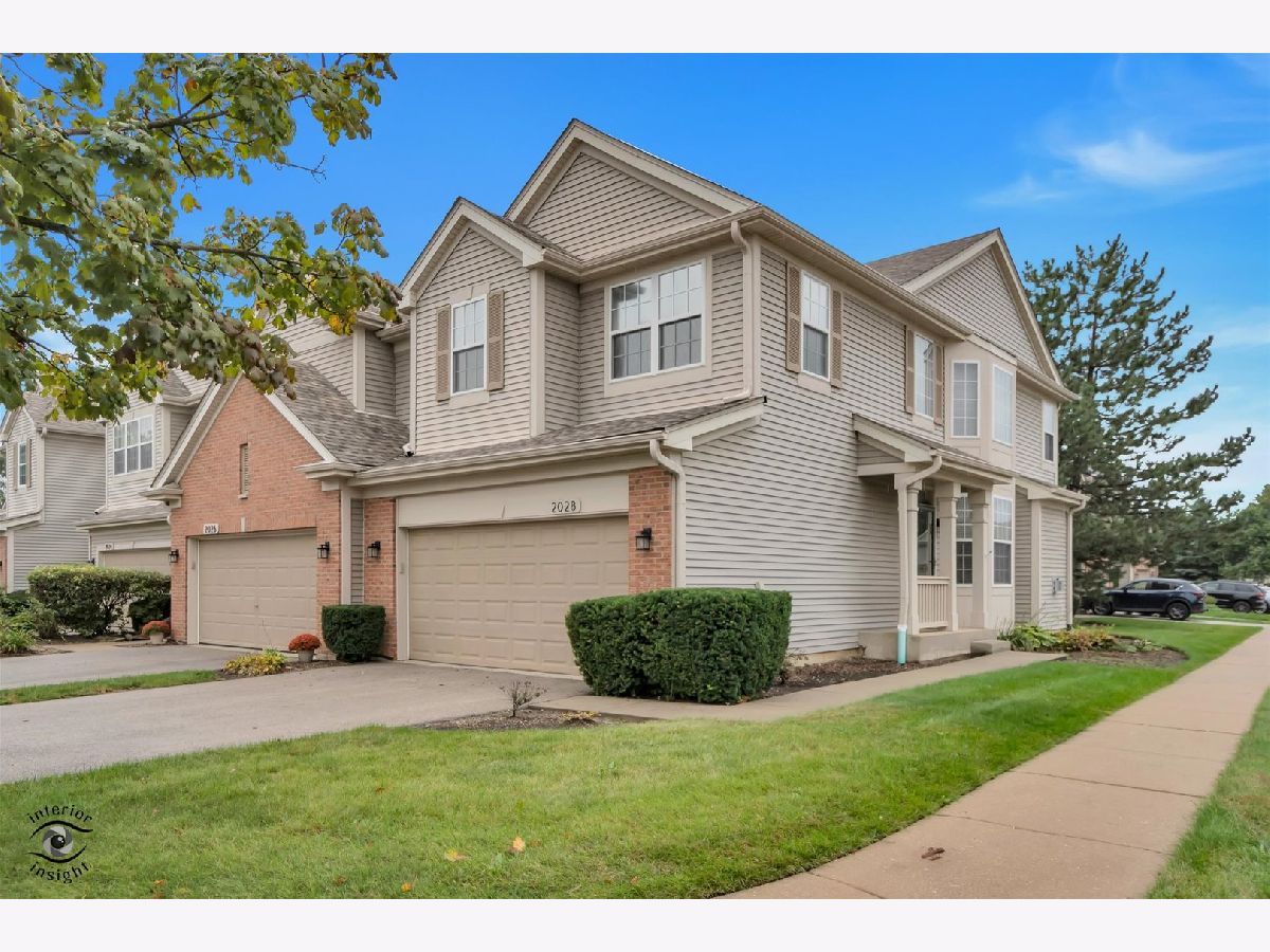  Rented Glendale Heights Illinois, 2028 Cypress