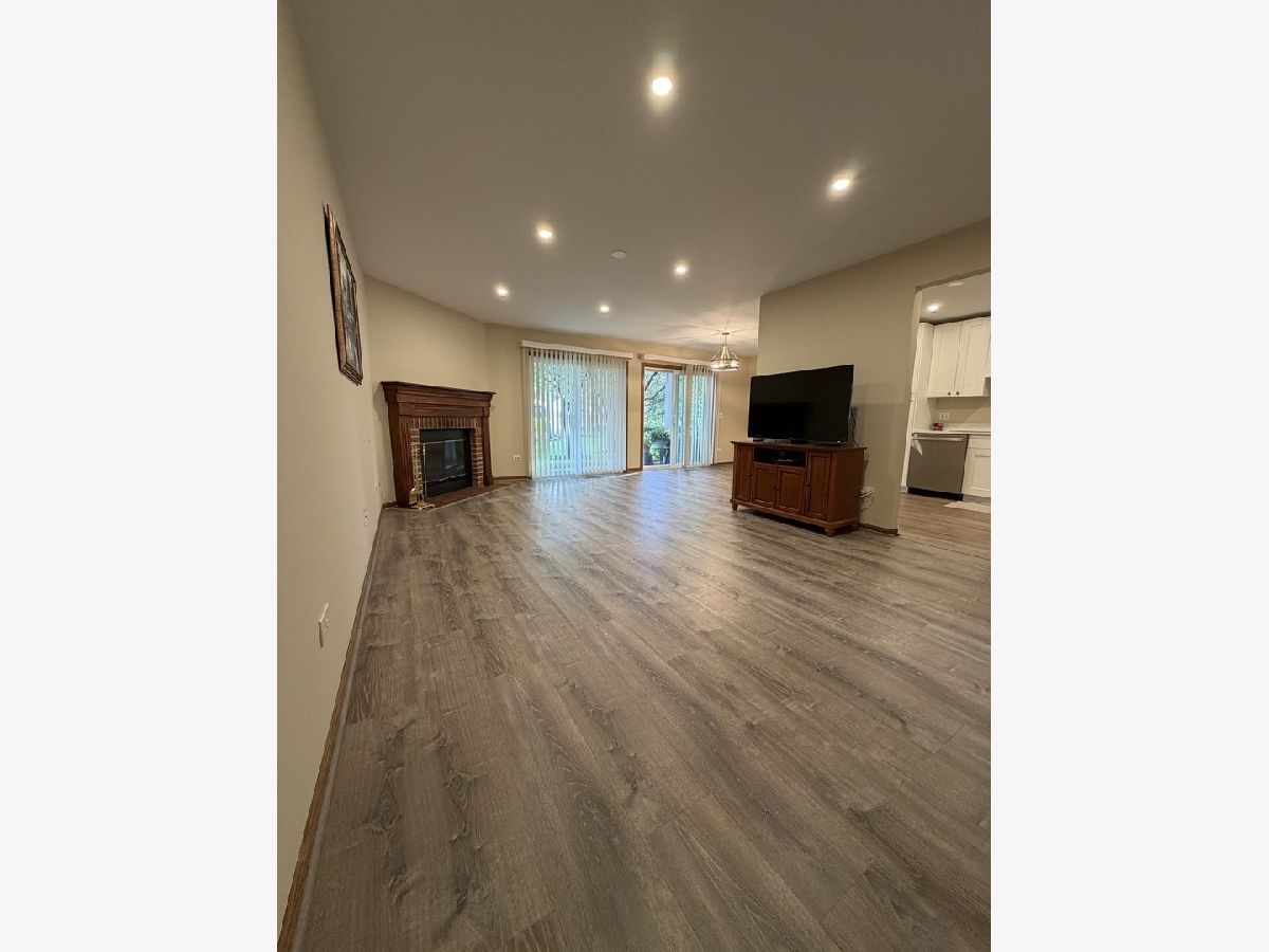 Townhomes & Condos Rented Towne Place West Schaumburg Illinois, 2849 Meadow