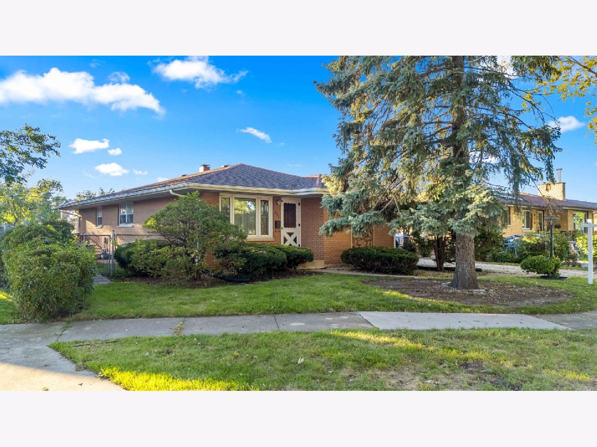  For Sale Chicago Heights Illinois, 630 De Angelis Court