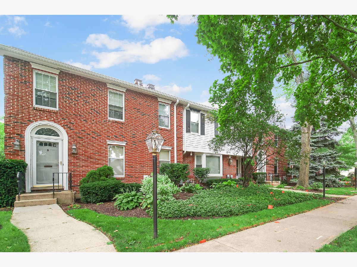  For Sale Evanston Illinois, 9054 Forestview Road