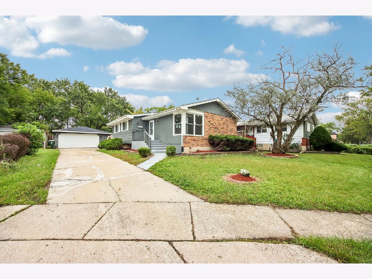  For Sale Hazel Crest Illinois, 3424 Hickory Lane