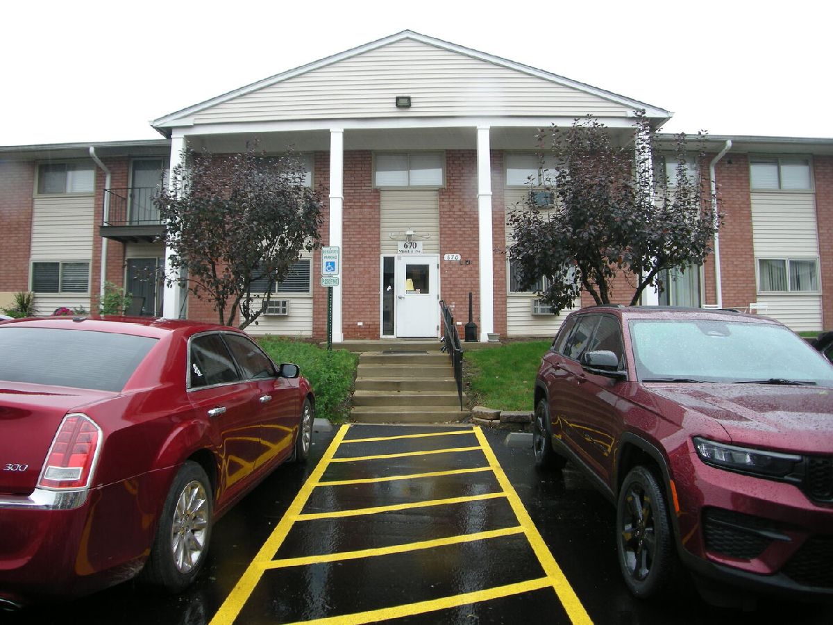  Rented Glendale Heights Illinois, 670 Marilyn