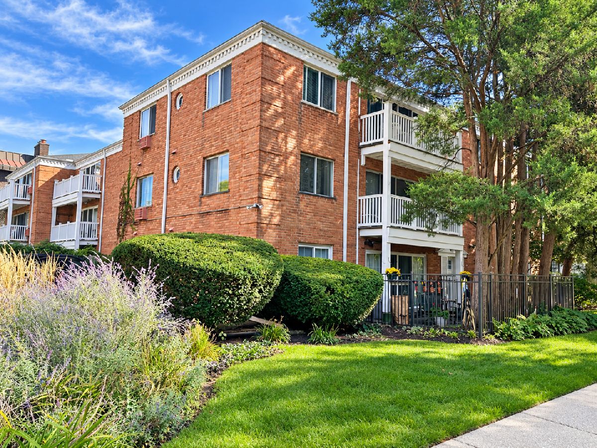  For Sale La Grange Illinois, 101 Cossitt Avenue