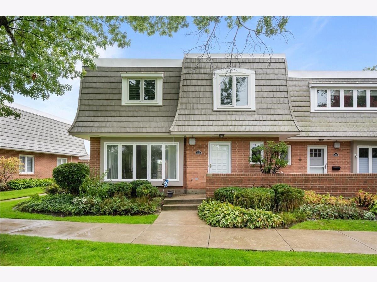 Townhomes For Sale Chantilly Highland Park Illinois, 1440 Concorde Circle