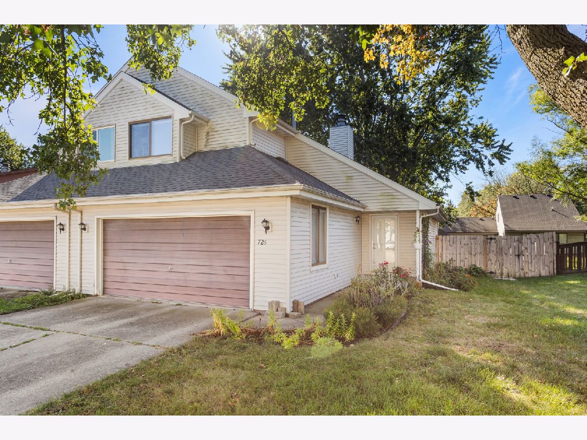 Condos & Townhomes & Homes For Sale Parkland Ridge Champaign Illinois, 726 Higgins Road