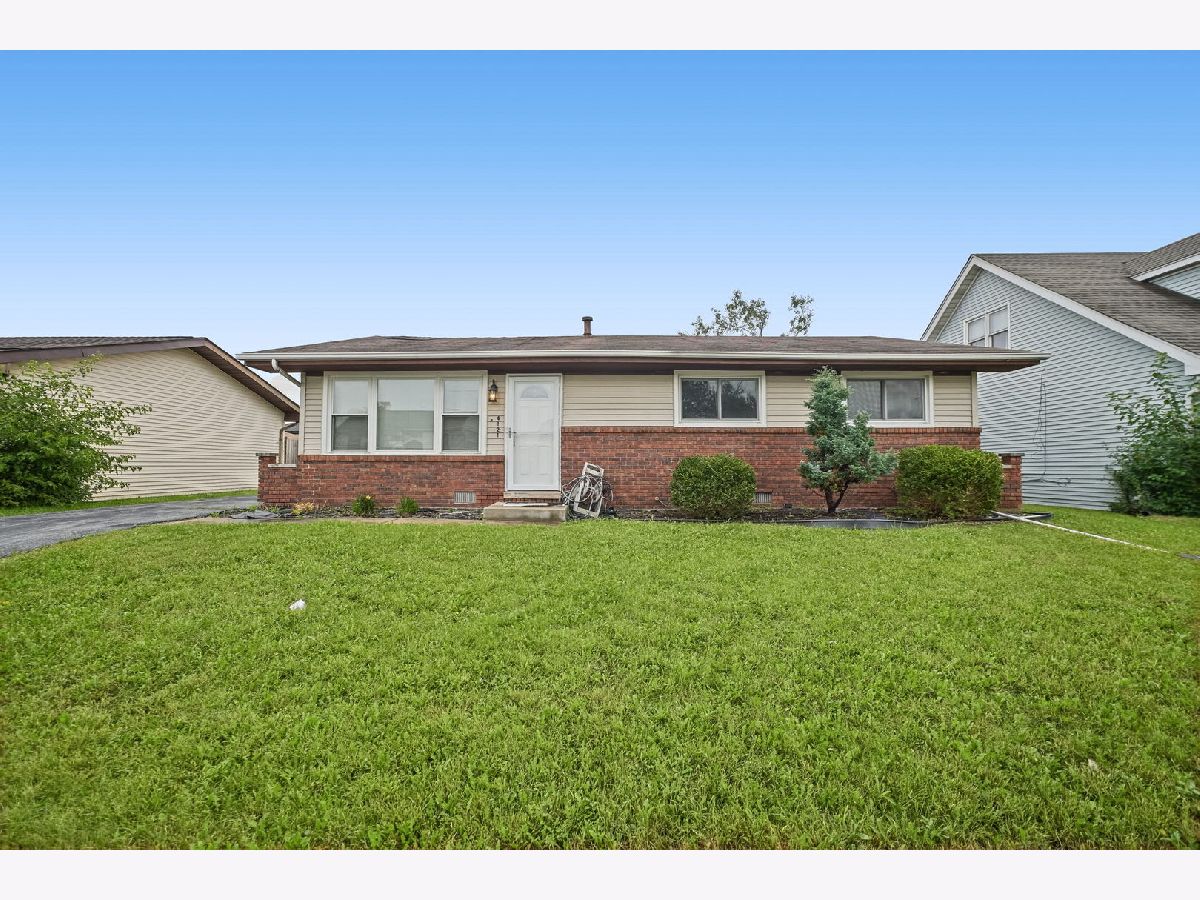  For Sale Country Club Hills Illinois, 4121 Indian Hill Drive