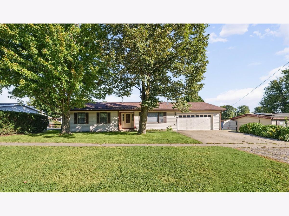  For Sale Urbana Illinois, 2210 Perkins Road