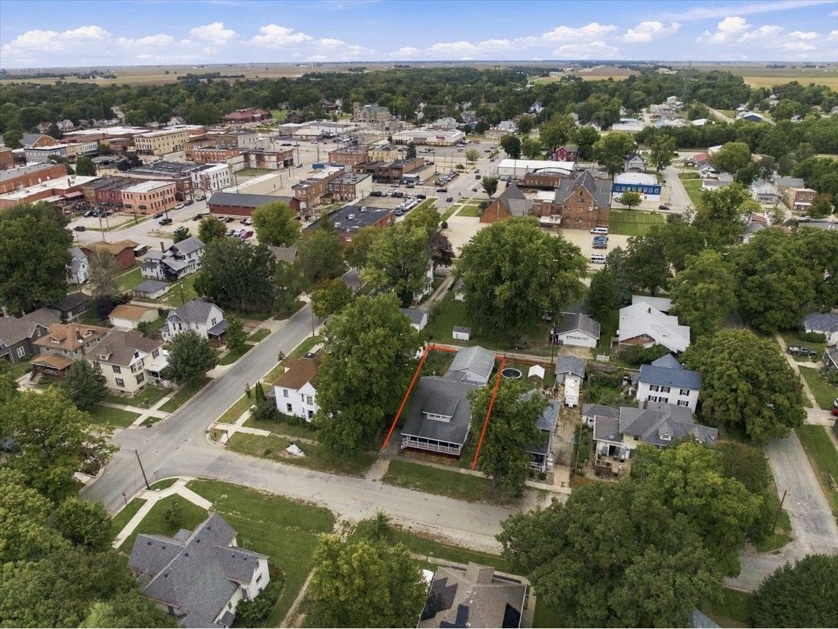  For Sale Clinton Illinois, 311 Jefferson Street