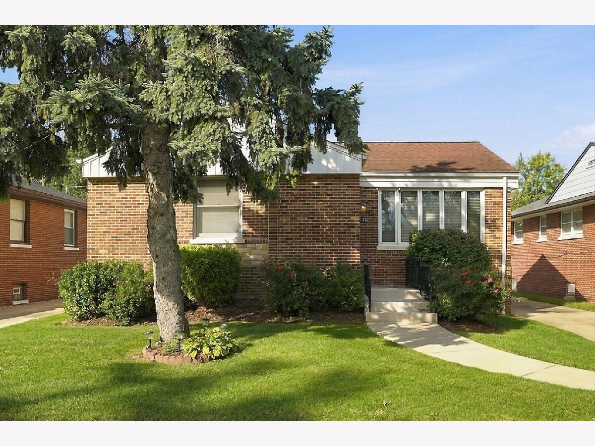  For Sale Westchester Illinois, 1422 Westchester Boulevard