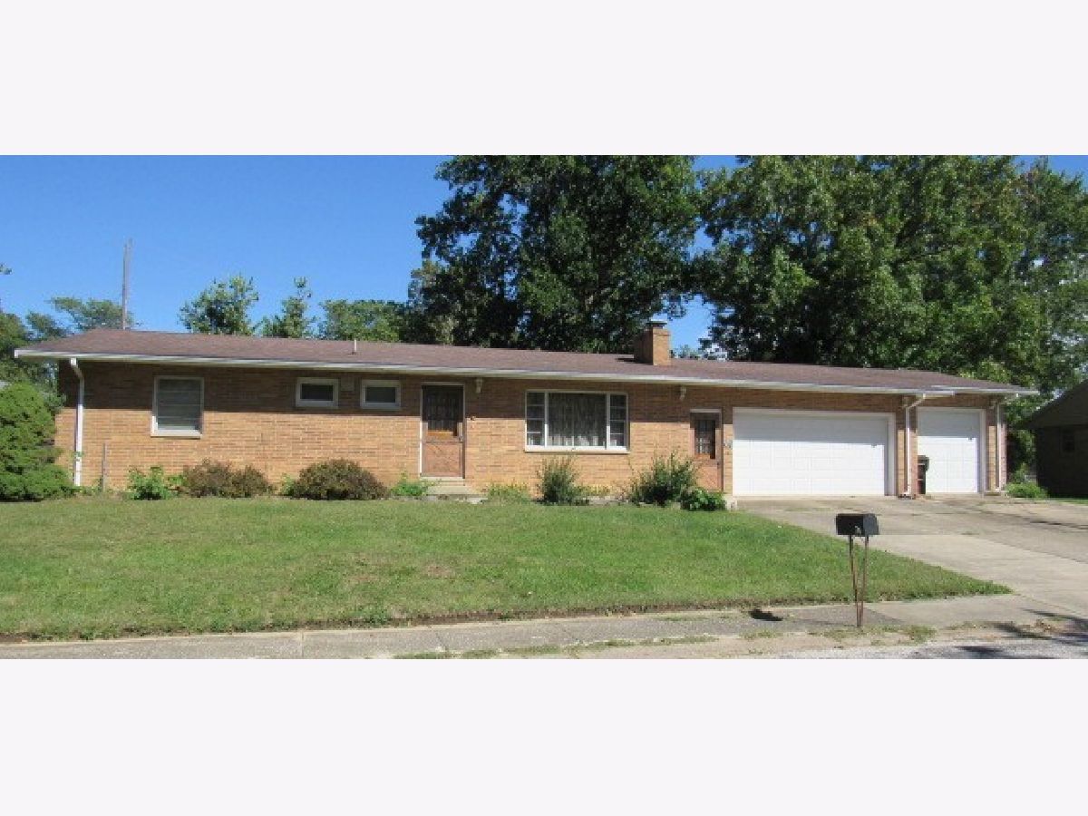  For Sale Clinton Illinois, 74 Hillcrest Drive