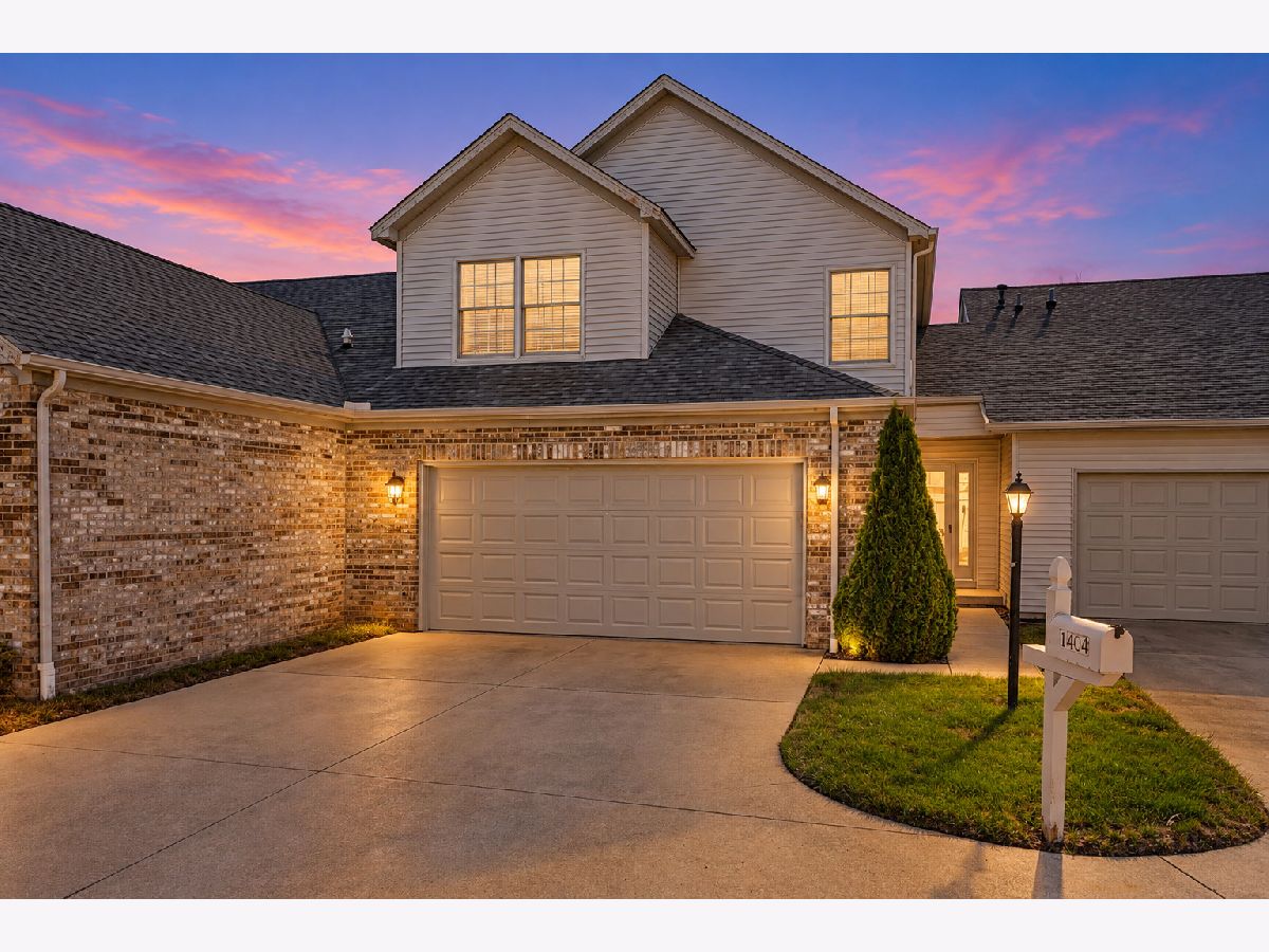  For Sale Savoy Illinois, 1404 Quail Run Drive