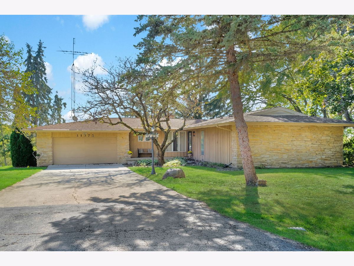 For Sale Genoa Illinois, 11375 James Court