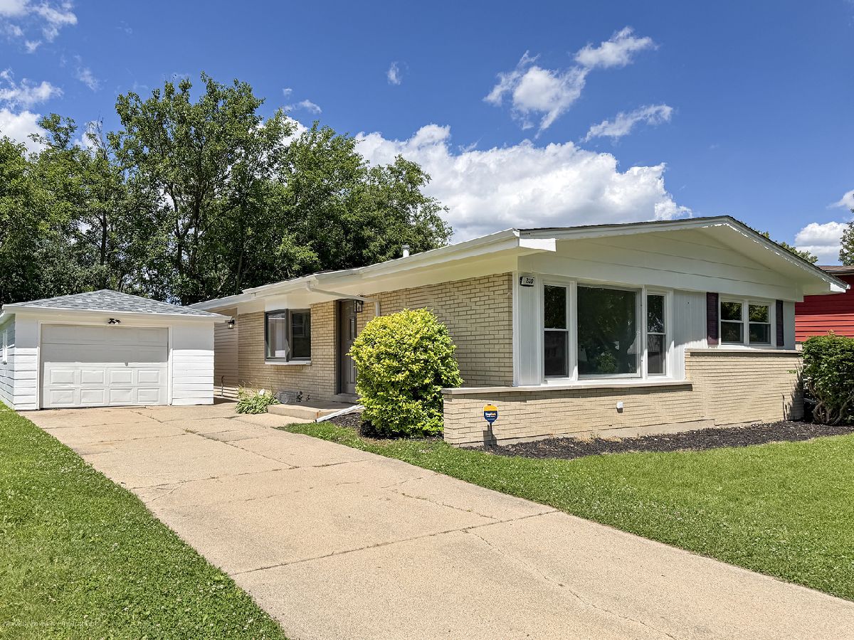  For Sale Glenwood Illinois, 220 Park Drive