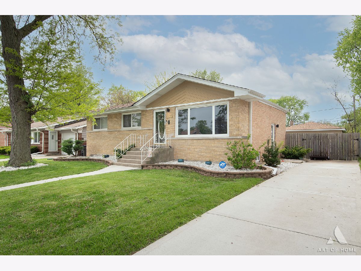  For Sale South Holland Illinois, 15330 Ingleside Avenue