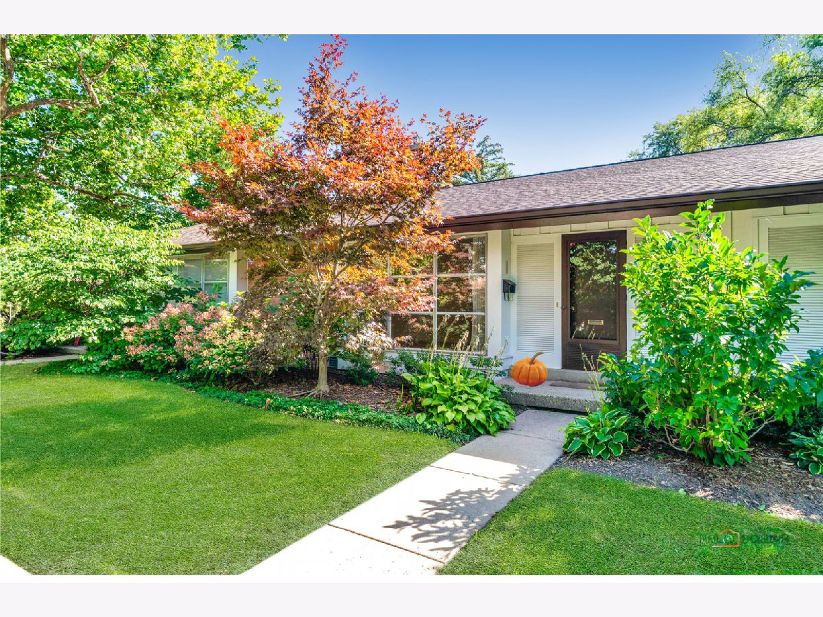  For Sale Northfield Illinois, 303 Crestwood