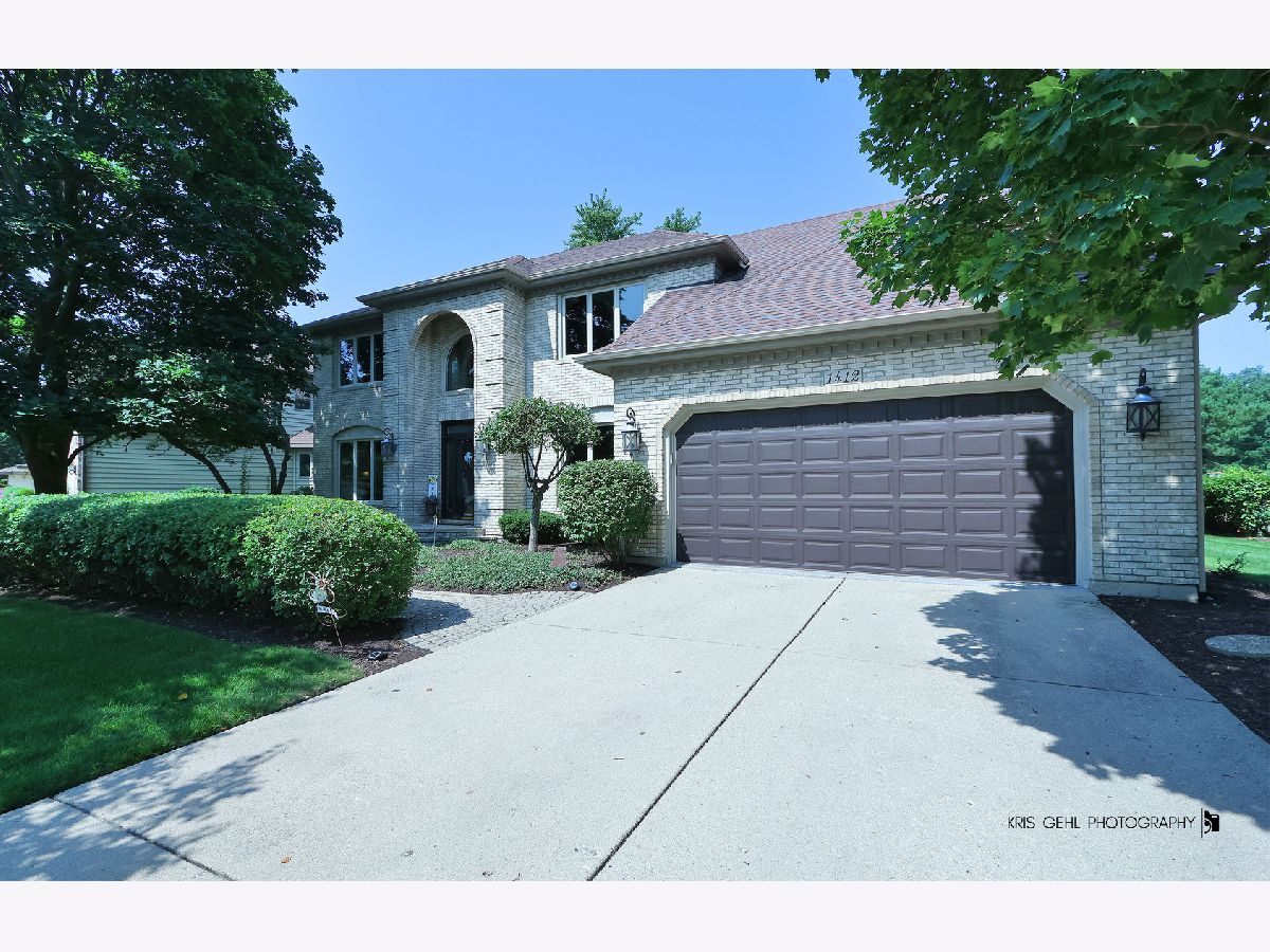 Homes & Townhomes & Condos For Sale Stonebridge Aurora Illinois, 1412 Greenlake Drive