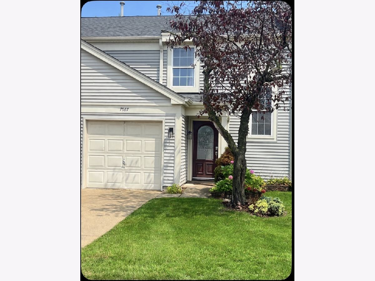  Rented Hanover Park Illinois, 7567 Waterford