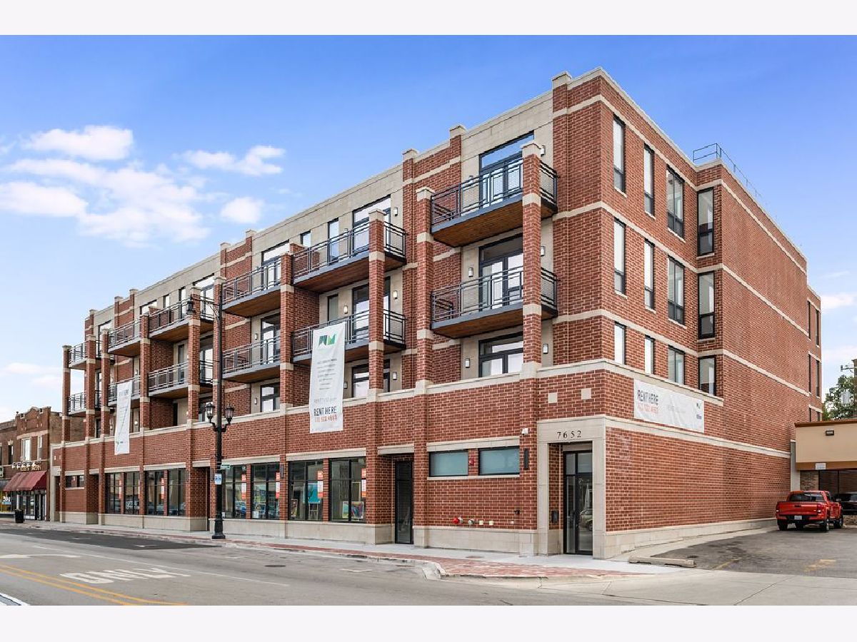  For Rent Forest Park Illinois, 7652 Madison