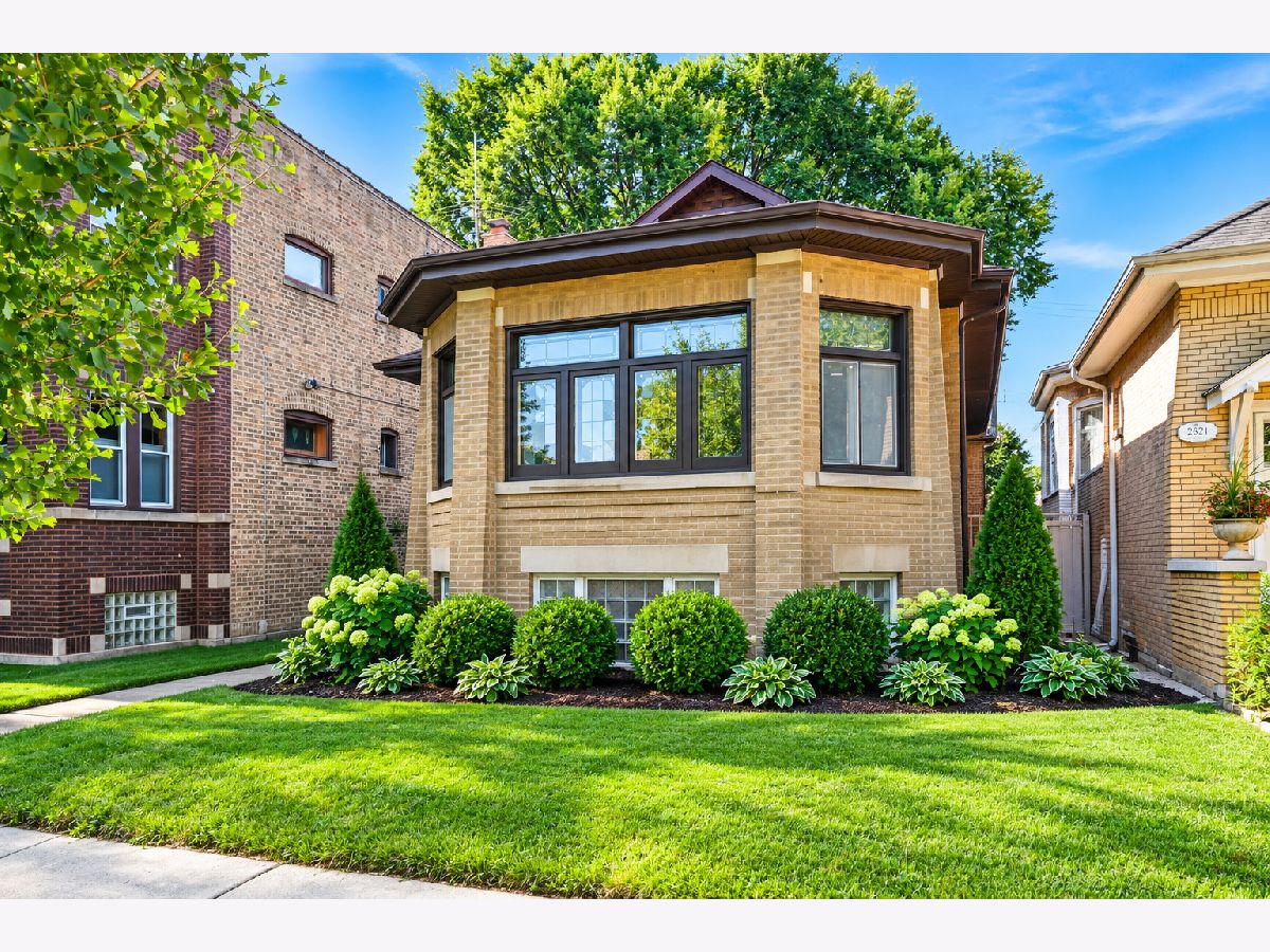  For Sale Chicago Illinois, 2619 Farwell Avenue