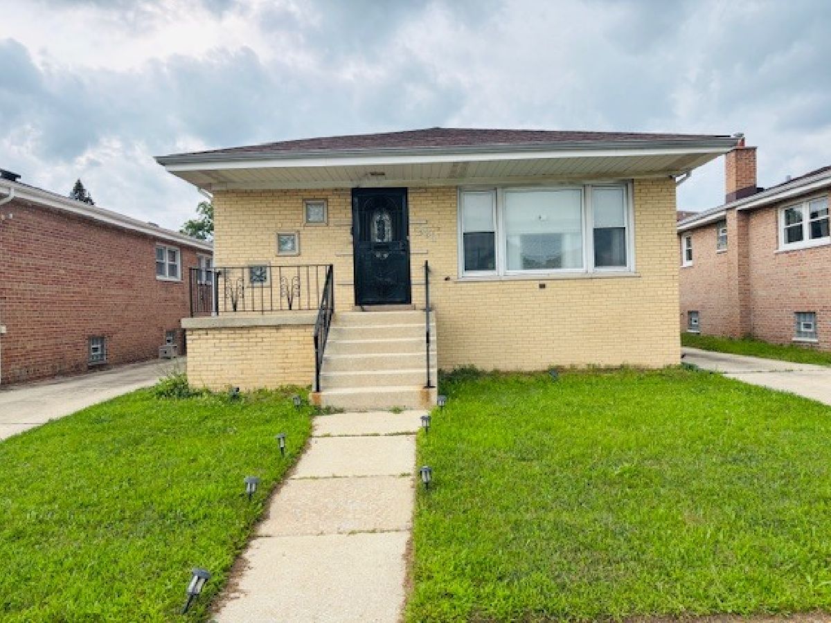  For Sale Calumet City Illinois, 380 Bensley Avenue