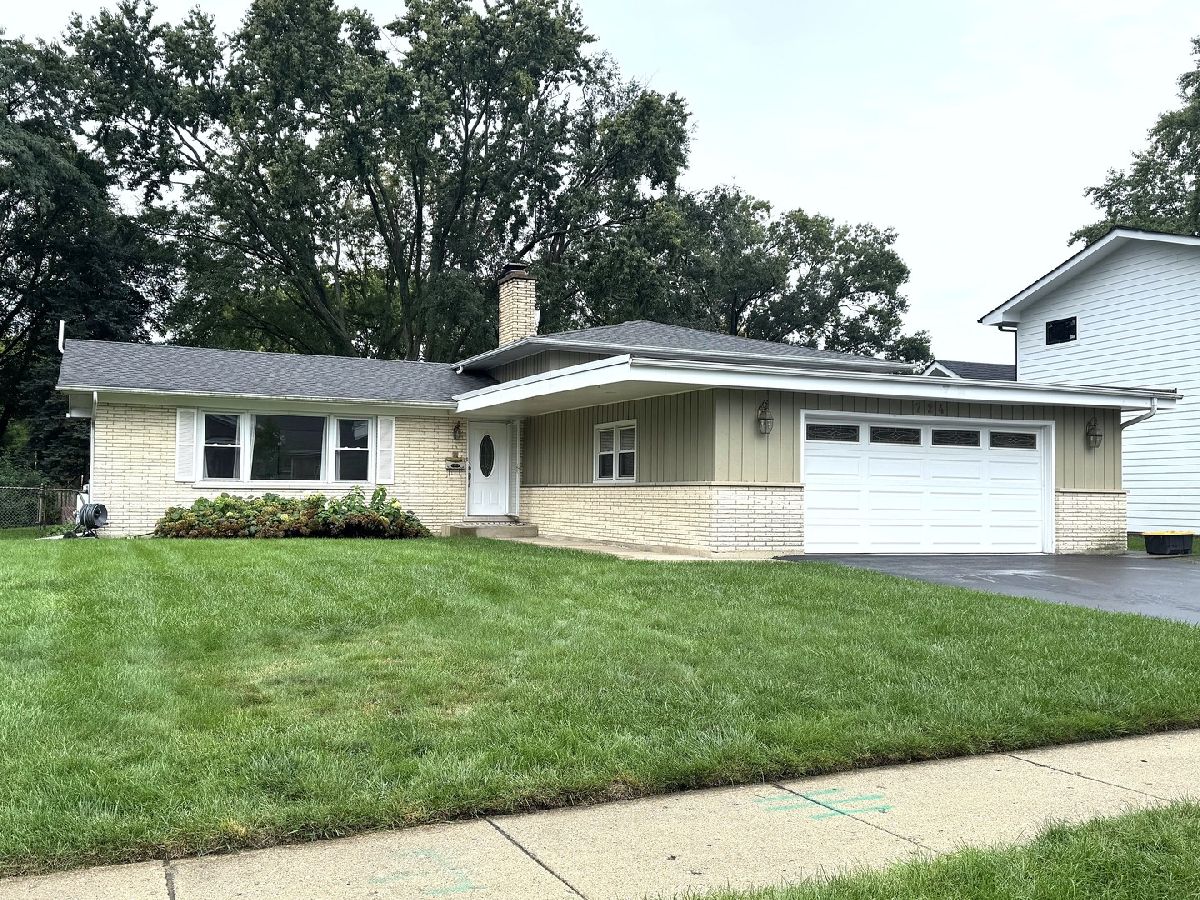  Rented Naperville Illinois, 724 Burning Tree