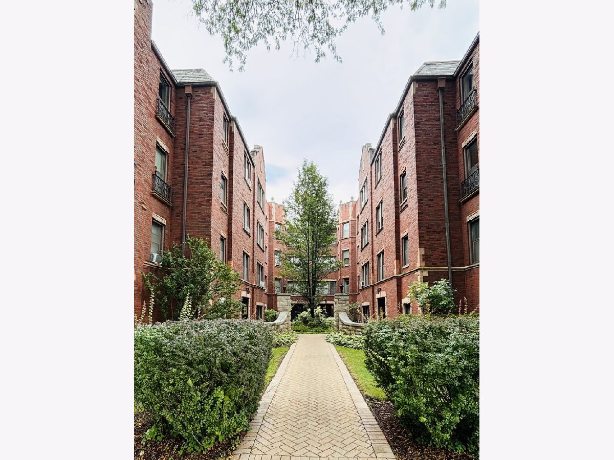  For Sale Chicago Illinois, 6759 Artesian Avenue