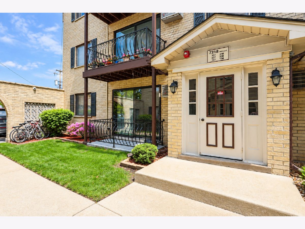  For Sale Elmwood Park Illinois, 7218 Wrightwood Avenue