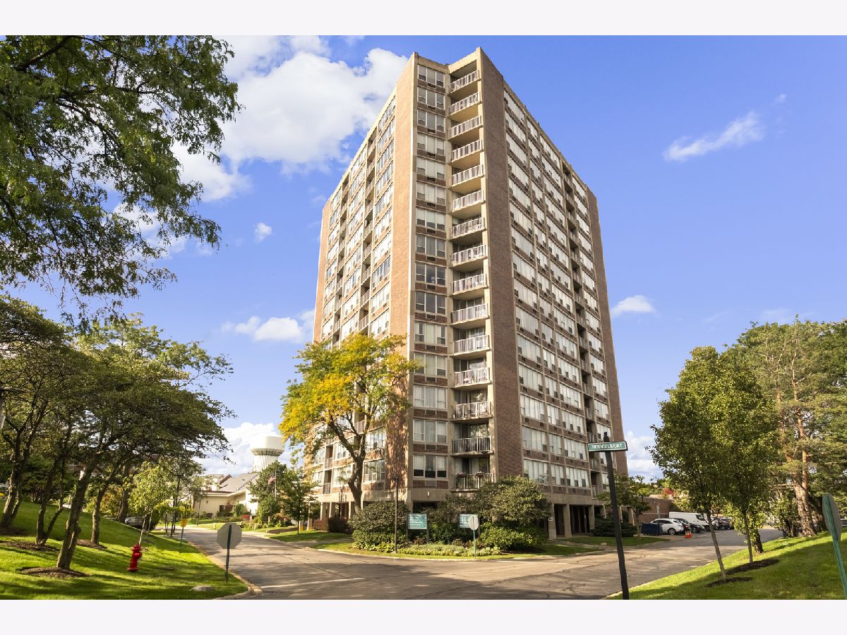 Condos & Townhomes For Sale Triumvera Glenview Illinois, 3925 Triumvera Drive
