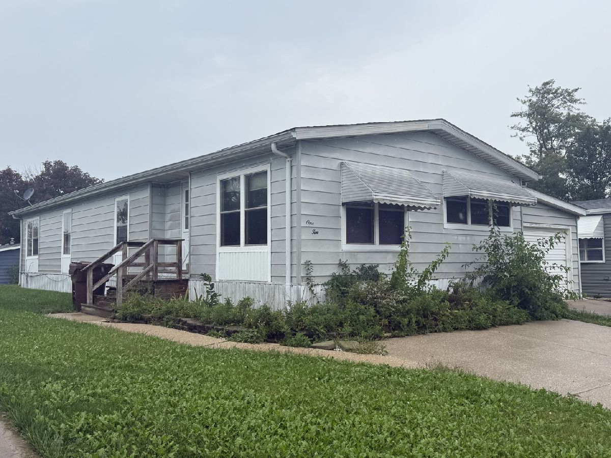  For Sale Matteson Illinois, 110 Huntsbridge Road