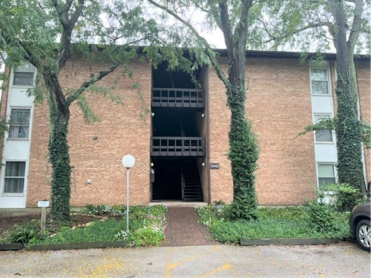 Condos & Townhomes For Rent Four Lakes Lisle Illinois, 5532 Lake