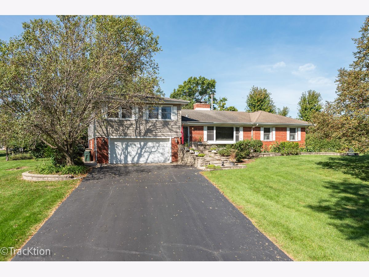  For Sale Willowbrook Illinois, 8102 Tennessee Avenue