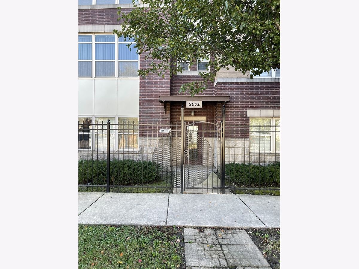 Condominiums & Homes For Rent Tri-taylor Chicago Illinois, 2501 Grenshaw