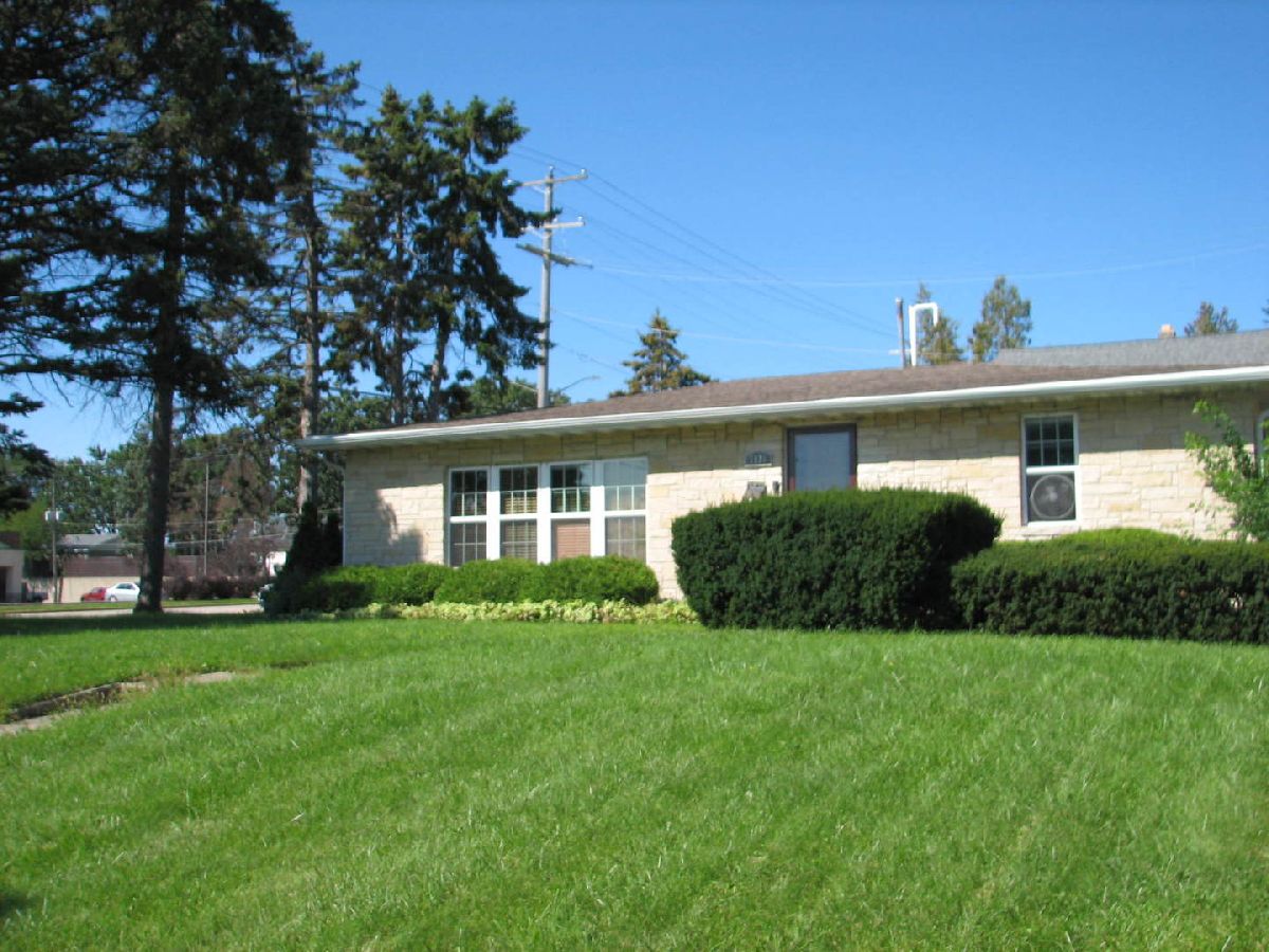  For Sale Kenosha Wisconsin, 7426 Pershing Boulevard