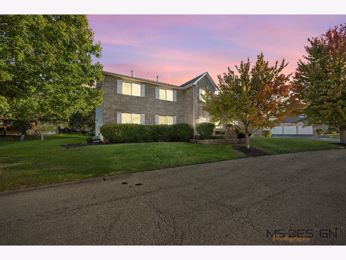  For Sale Sycamore Illinois, 954 Constance Lane